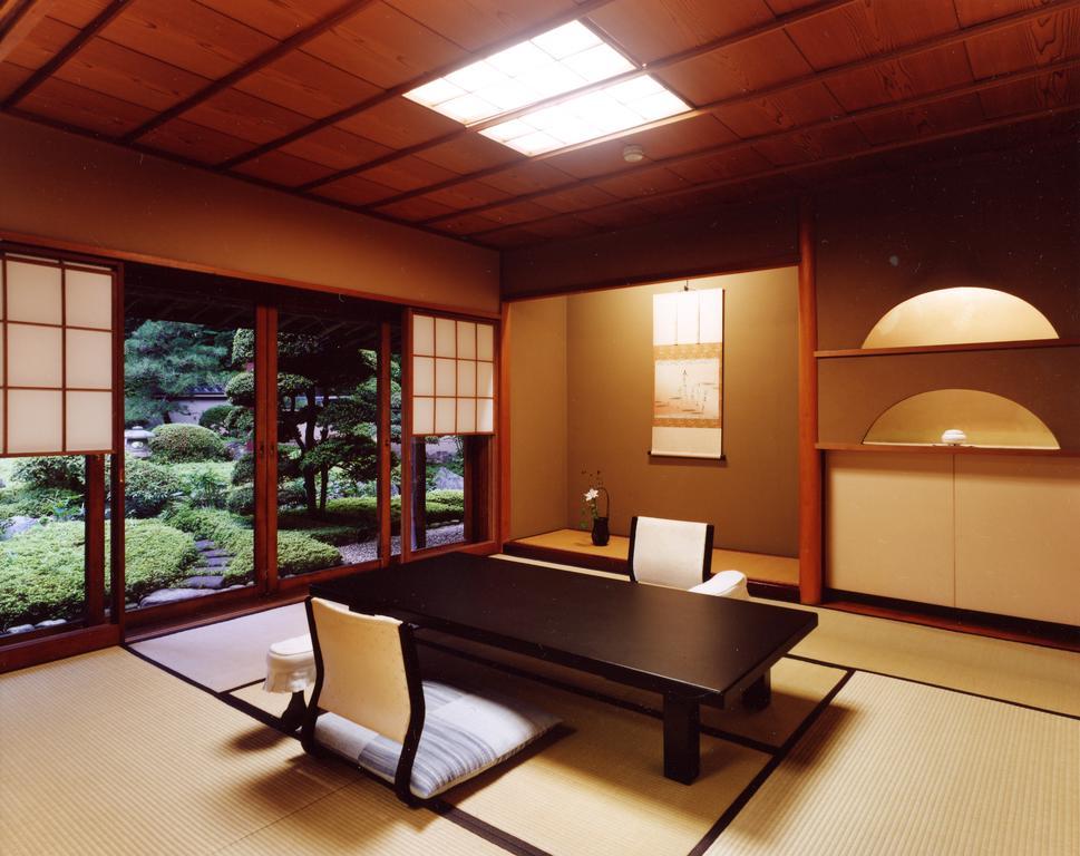 Готель Atamisekitei Annex Sakuragaokasaryo Атамі Номер фото
